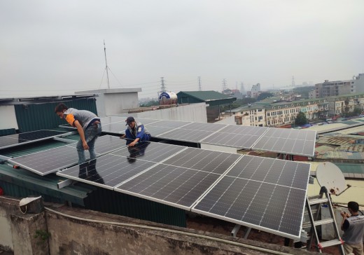 Lắp đặt điện mặt trời áp mái 12KW lưu trữ Ninh Hiệp, Gia Lâm